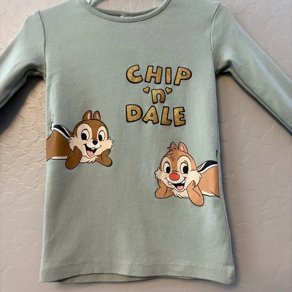 H&M disney green and glitter chip and dale two piece long sleeve pajama set 5t